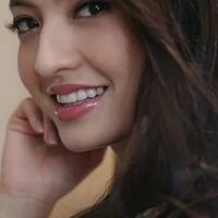 9-artis-cantik-indonesia-yang-memiliki-bibir-sensual