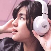 ini-6-host-cantik-yang-pernah-ngisi-acara-musik-pagi-dijamin-bikin-melek