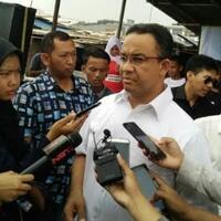 jalan-raya-jadi-lahan-berjualan-pkl-secara-legal-tepatkah