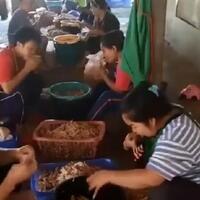 jijik-3-cara-pengolahan-ceker-ayam-ini-bisa-bikin-muntah