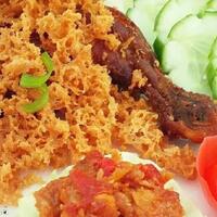 ayam-kremes-paling-yahud-di-jakarta-dari-kraton-sampai-punya-bu-tjondro