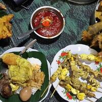 5-nasi-ayam-legendaris-di-semarang