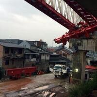 sandi-sudah-ramalkan-bakal-ada-musibah-crane-jatuh