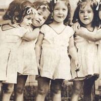 kisah-dionne-si-cantik-quotkembar-limaquotdieksploitasi-dokter--keluarga