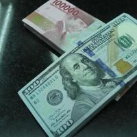 rupiah-nyaris-tembus-rp-13800-us