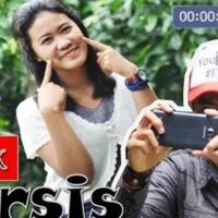 5-hal-yang-dihadapi-ketika-punya-pacar-yang-suka-narsis