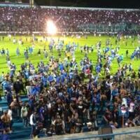 arema-memalukan-berbuat-rusuh-di-kanjuruhan