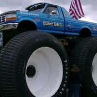 truk-paling-gokil--modified-bigfoot-trucks--kendaraan-dengan-ban-unik-dan-terbesar