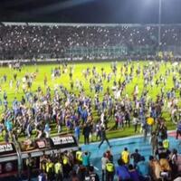 kericuhan-dalam-sepakbola-salah-siapa