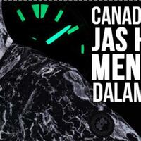 wajib-punya-jas-hujan-canada-goose-yang-menyala-dalam-gelap