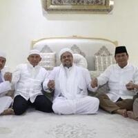 mesranya-hubungan-amien-rais-prabowo-dan-habib-rizieq-di-makkah