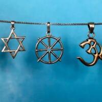 agama-dan-science-selalu-bersebrangan-3-ilmuwan-ini-membantahnya