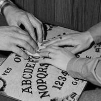 ouija-atau-jelangkung