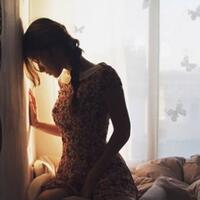 pssst-ini-loh-yang-suka-dilakukan-wanita-cantik-ketika-sendirian-di-dalam-kamar