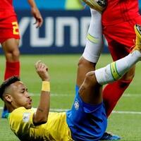 aksi-badut-neymar-malah-jadi-meme