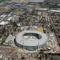 kocak--stadion-totenham-hotspur-mirip-toilet-duduk