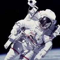 apa-yang-terjadi-pada-tubuh-kita-di-luar-angkasa-tanpa-seragam-astronot