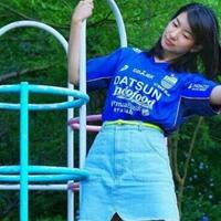 rina-matsushita-model-jepang-yang-menggilai-klub-bola-indonesia