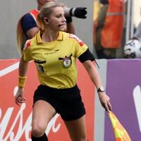 mungkin-ini-hakim-garis-paling-hot-dan-seksi-di-dunia-gan