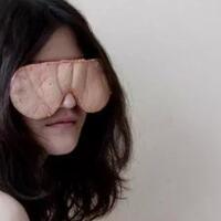 aksesori-yang-menyatu-dengan-kulit-jadi-viral-kamu-mau-pakai