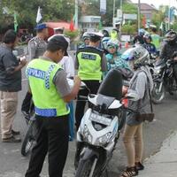 ketemu-polisi-kok-deg-degan-santai-bro