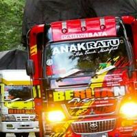 raja-jalanan-bukan-sopir-bus-tapi-sopir-truck-muatan-cabai