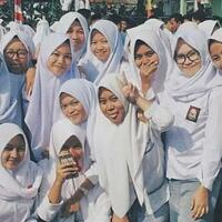 4-julukan-yang-sering-melekat-pada-anak-sma-jurusan-ips