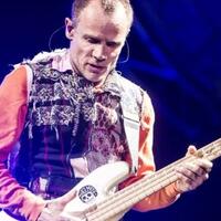 kisah-hidup--michael-peter-balzary-aka-flea-bassist-legendaris-paling-funky
