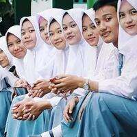 mengenang-masa-masa-indah-sekolah-lewat-5-lagu-ini