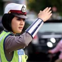 sim-dan-stnk-tertinggal-polisi-tak-berhak-menilang