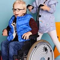 sekarang-ada-baju-khusus-anak-anak-difabel-seperti-apa