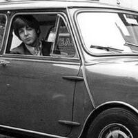 selebriti-dunia-yang-suka-naik-mobil-mini-cooper
