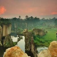 mau-ke-jurassic-world-dateng-aja-ke-tebing-koja-di-tangerang-banten