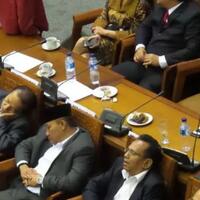ketika-drama-politik-menjadi-seperti-drama-komedi