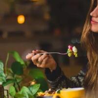 makanan-ini-ternyata-pengaruhi-kecantikan-kukumu