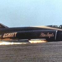 serem-pesawat-jet-supersonic-f-11-tigerquotmenembakquot-jatuh-dirinya-sendiri