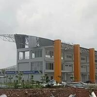 melihat-venue-jakabaring-porak-poranda-diterjang-angin-kencang