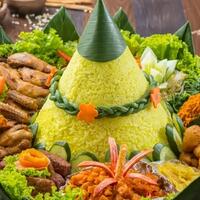 nih-makanan-unik-yang-selalu-ada-saat-perayaan-ulang-tahun-di-beberapa-negara