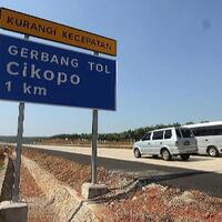 mengapa-di-indonesia-motor-dilarang-masuk-ke-jalan-tol