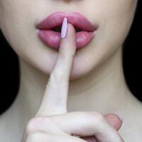 baik-buruk-menyimpan-rahasia-orang-lain