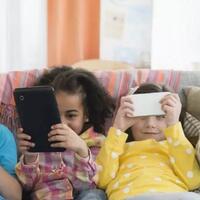 coc-anak---anak-itu-perlu-dibimbing-bukan-dijauhkan-dari-gadget-aslinyalo