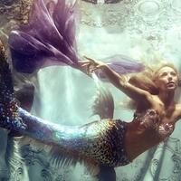 tiga-freediver-cantik-ini-dedikasikan-hidupnya-jadi--mermaid--profesional