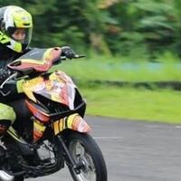 hati-hati-ditikung-sista-cantik-ini