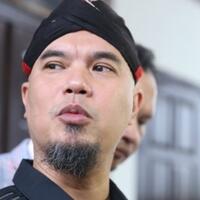 ahmad-dhani-gaji-rp-25-juta-admin-pengunggah-ujaran-kebencian-di-medsos-nya