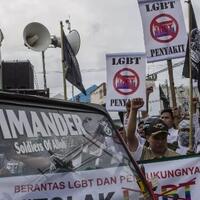 perda-lgbt-sah-ini-hukumannya