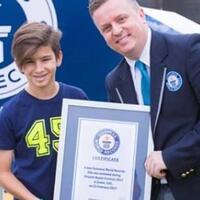 rekor-dunia-paling-unik-dan-aneh-di-dunia-pasti-membuatmu-terkejut