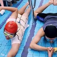 hobi-yang-pas-banget-dilakuin-pas-musim-hujan-dengan-uang-pas-pasan