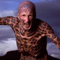 tom-leppard-pria-yang-tinggal-di-gua-dan-dianggap-vampir-penyembah-iblis