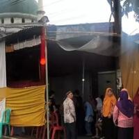 lagipesta-pernikahan-koplak-di-indonesia-quotbajak-lampu-merahquot-di-perempatan
