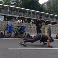 shred-sunday-volume-2-ajang-kompetisi-pecinta-longboard-di-jakarta